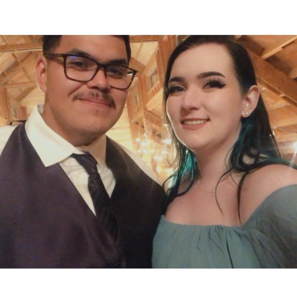 Poshmark profile picture for @flares